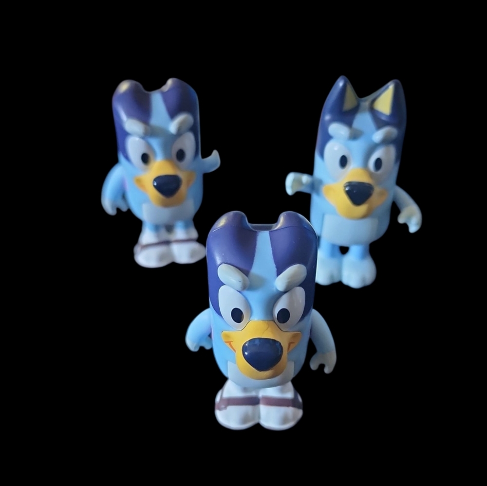 10 Authentic Bluey And Friends Action Figures - Picture 4 of 14